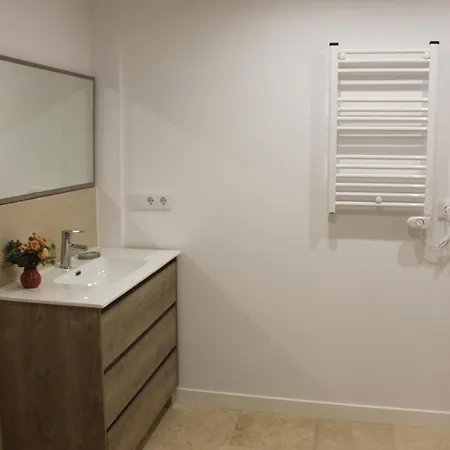 Xelina C Apartamento Estrada